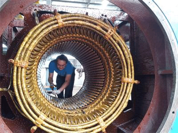 哪些類型的定子鐵心槽可用于三相異步電動(dòng)機(jī)？